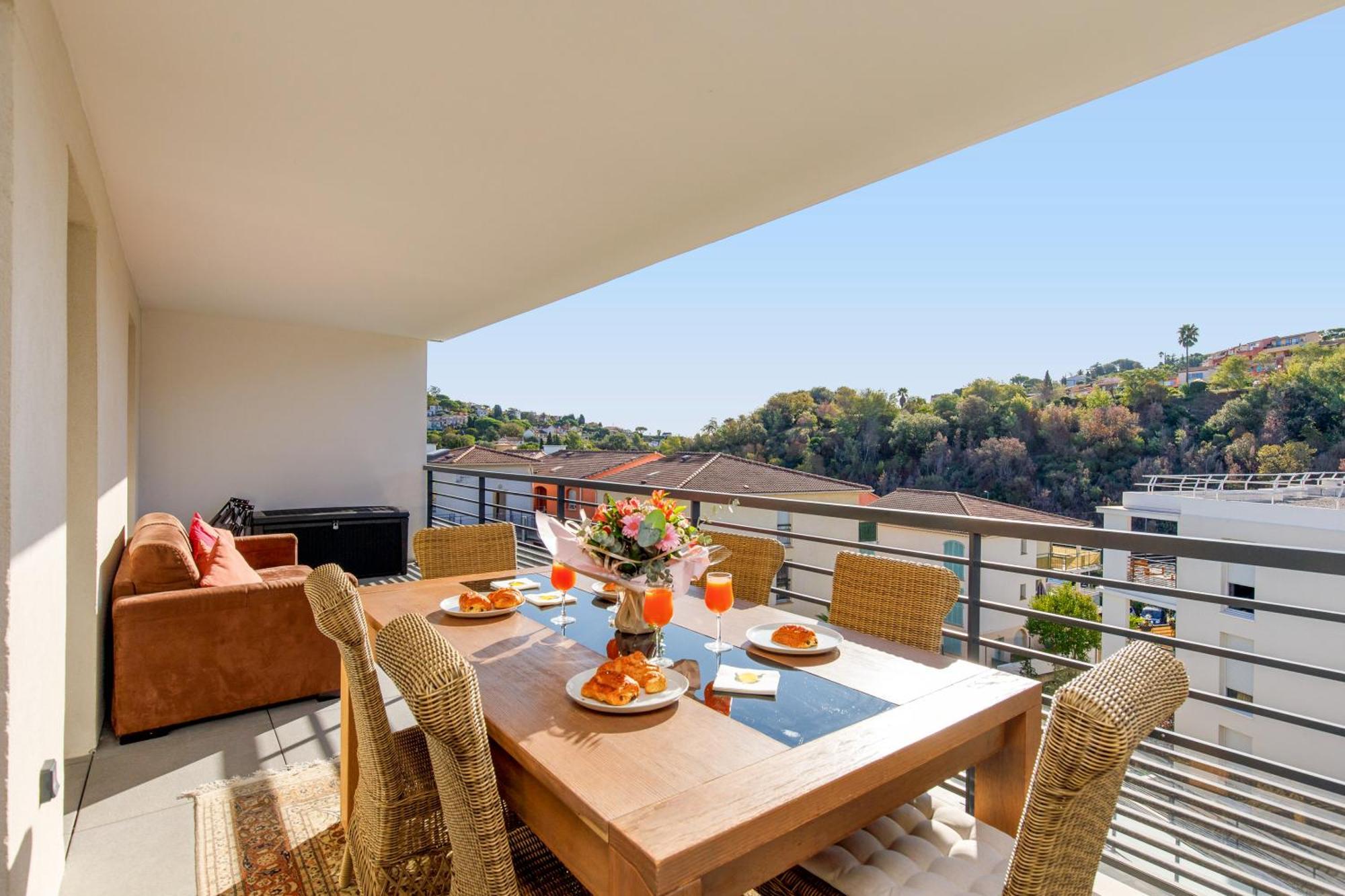 Lovely 2 Bedroom Condo With Pool Vallauris Extérieur photo